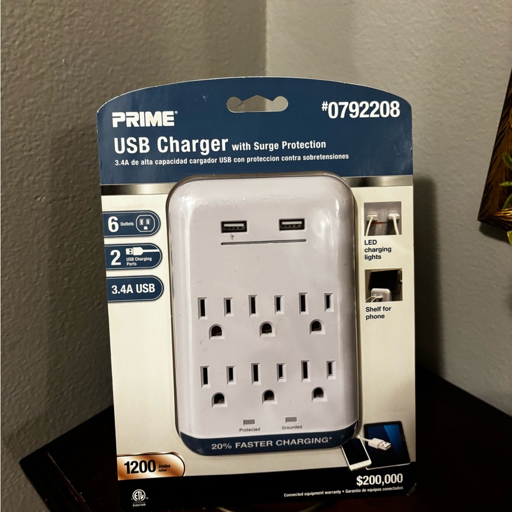 ON HOLD White 6 USB Chargers with Surge Protection